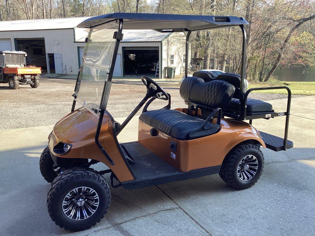 2019 EZGO 4 SEATER GOLF CART