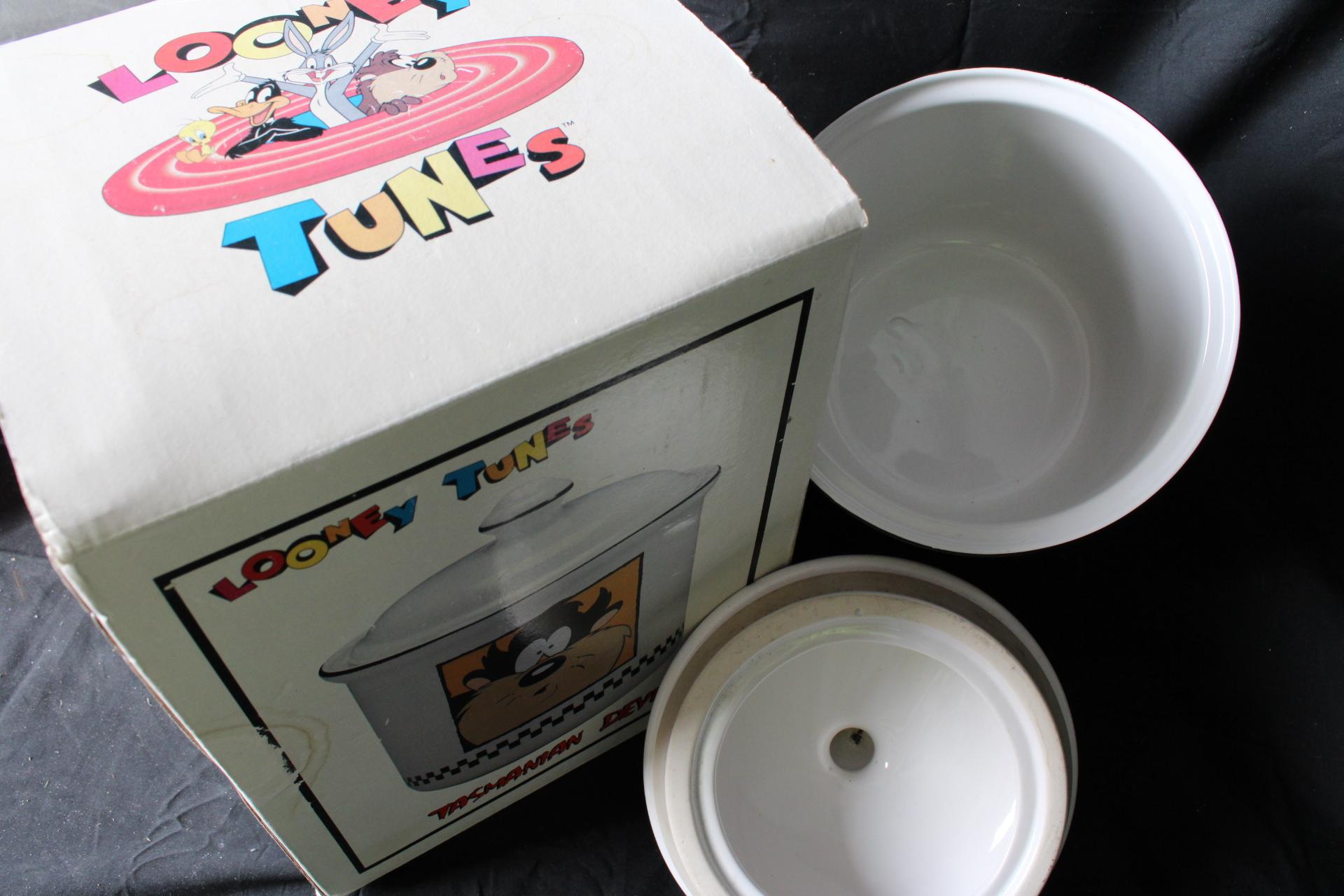 Looney Tunes TAZ Cookie Jar with Lid