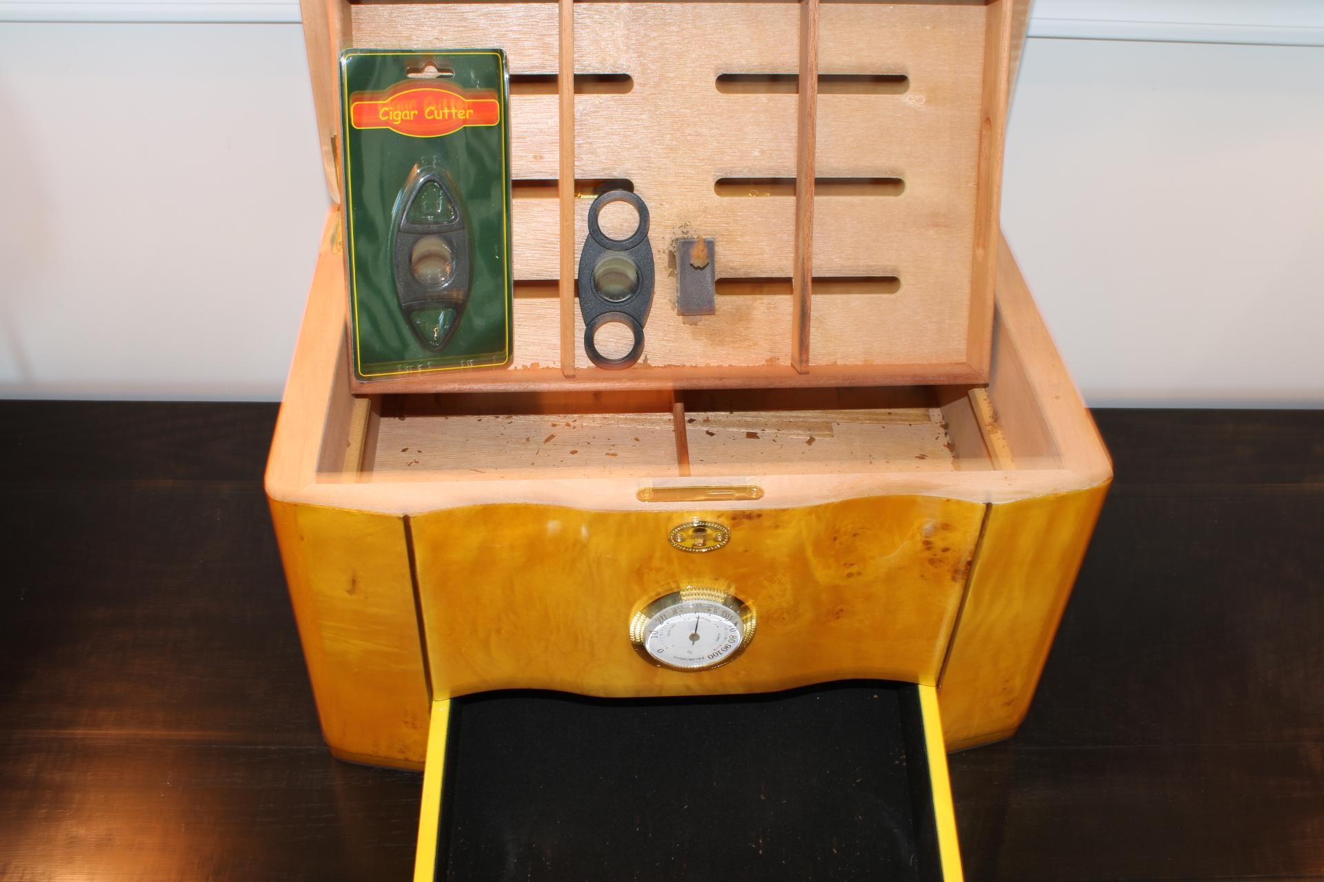 15"x 8" Blonde Burl Veneer/Cedar Hygrometer Humidor and Cigar Cutters. No keys!