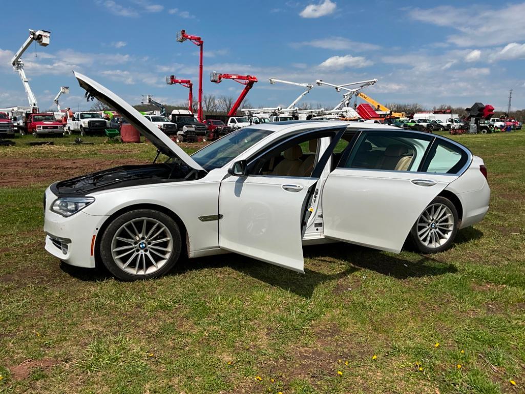 2013 BMW 745LI LUXURY SEDAN