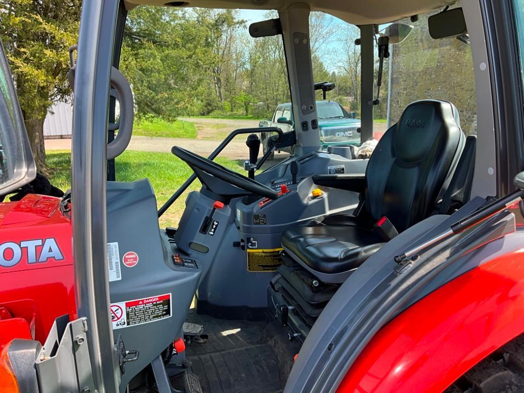 2018 KUBOTA L4060 4X4 TRACTOR WITH LOADER. 110 HOURS