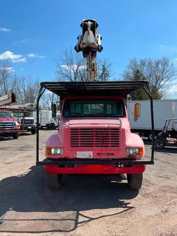 2000 INTERNATIONAL 4700 SHORT WB REAR MOUNT WITH AERIAL LIFT AL52