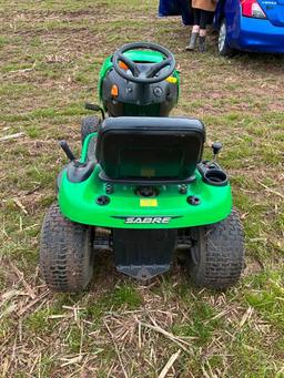 John Deere Sabre lawn tractor