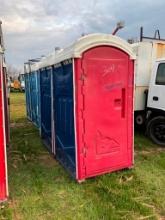 LOT OF 5 ROYAL THRONE PORT-A-POTTIES, ALL FUNCTIONAL , ... NEED A GOOD CLEANING,...