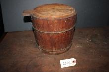 Wooden bucket, sliding wooden top