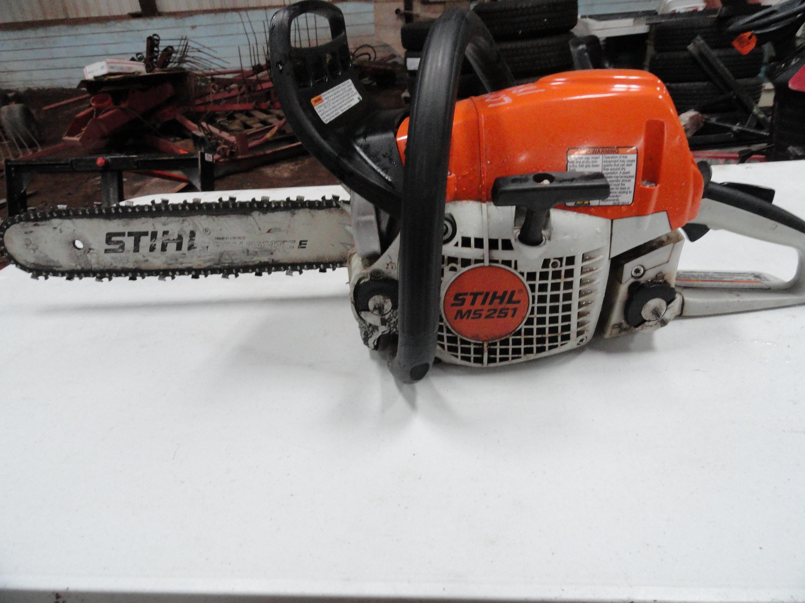 Stihl MS251 chainsaw