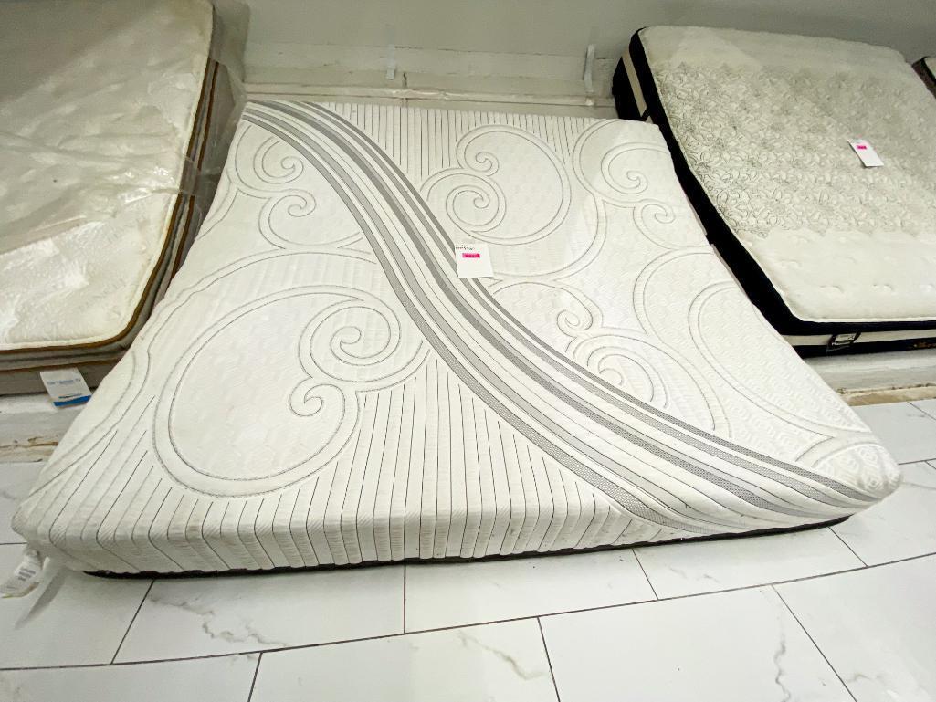 King memory foam mattress