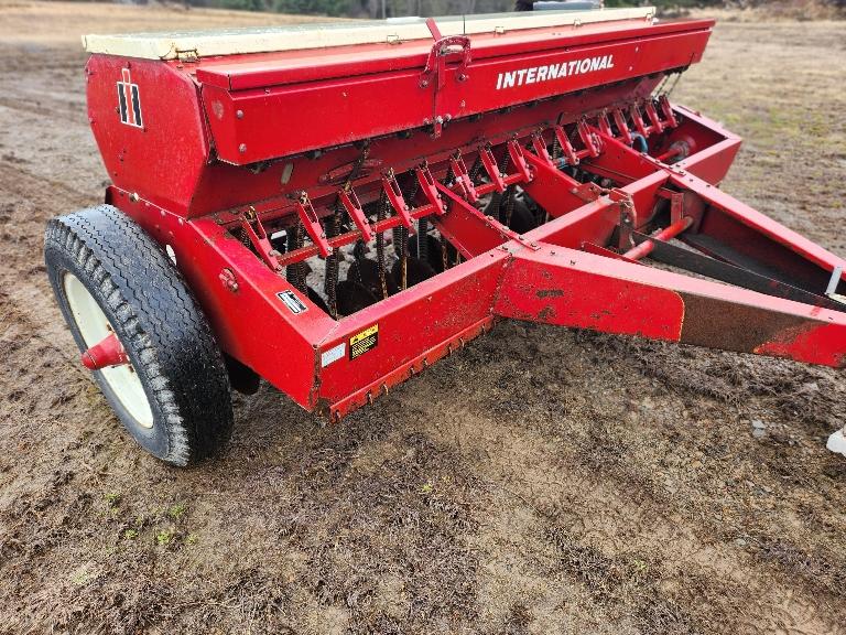 International 510 Grain Drill