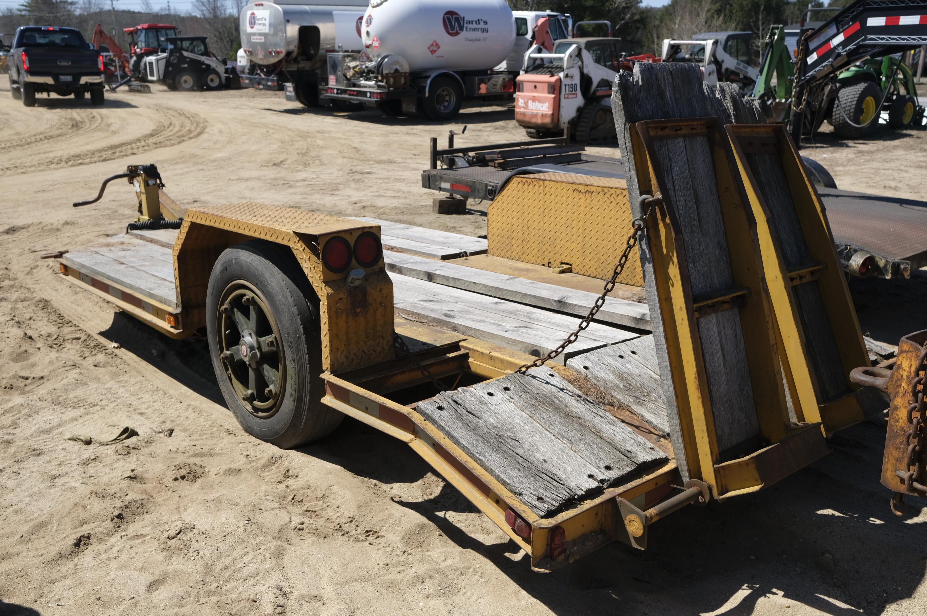 13.5' V nose equipment trailer