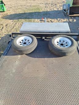 Dual axle equipment trailer