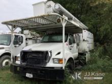 (Front Royal, VA) Altec LRV55, Over-Center Bucket Truck mounted behind cab on 2005 Ford F750 Chipper