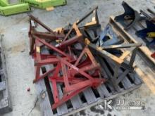 (Riviera Beach, FL) (1) Pallet of 8 Jack Stands NOTE: This unit is being sold AS IS/WHERE IS via Tim