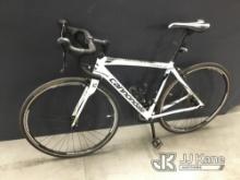 (Jurupa Valley, CA) Cannondale Synapse Bike (Used) NOTE: This unit is being sold AS IS/WHERE IS via