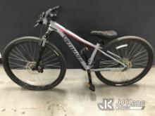 (Jurupa Valley, CA) Specialized Rockhopper Bike (Used) NOTE: This unit is being sold AS IS/WHERE IS