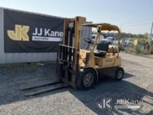 1985 Hyster H60F LP Cushion Tired Forklift Runs & Operates