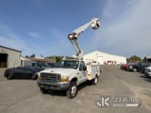 Altec AT35G, Articulating & Telescopic Bucket Truck mounted behind cab on 2000 Ford F550 Service Tru