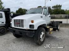 1998 GMC C7500 Cab & Chassis No Key, Not Running Condition Unknown, Brakes Caged, Body & Rust Damage