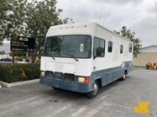 1999 Ford MH RV Motor Home Runs & Moves, Paint Is Sun Damaged