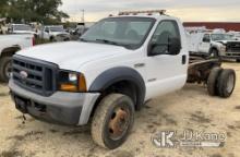(South Beloit, IL) 2006 Ford F550 4x4 Cab & Chassis Runs & Moves) (Smokes, Rust Damage, ABS Light On