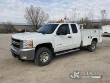2010 Chevrolet Silverado 3500HD 4x4 Extended-Cab Service Truck Runs & Moves) (Jump to Start) (Check 