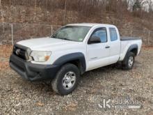 2015 Toyota Tacoma 4x4 Extended-Cab Pickup Truck Runs Rough & Moves) (Rust Damage, Seller States: Ne