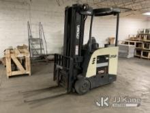 (Des Moines, IA) 2008 Crown RC5545-40 Stand-Up Forklift, S/N: 1A334009, Truck Data Number: SQD258EFR
