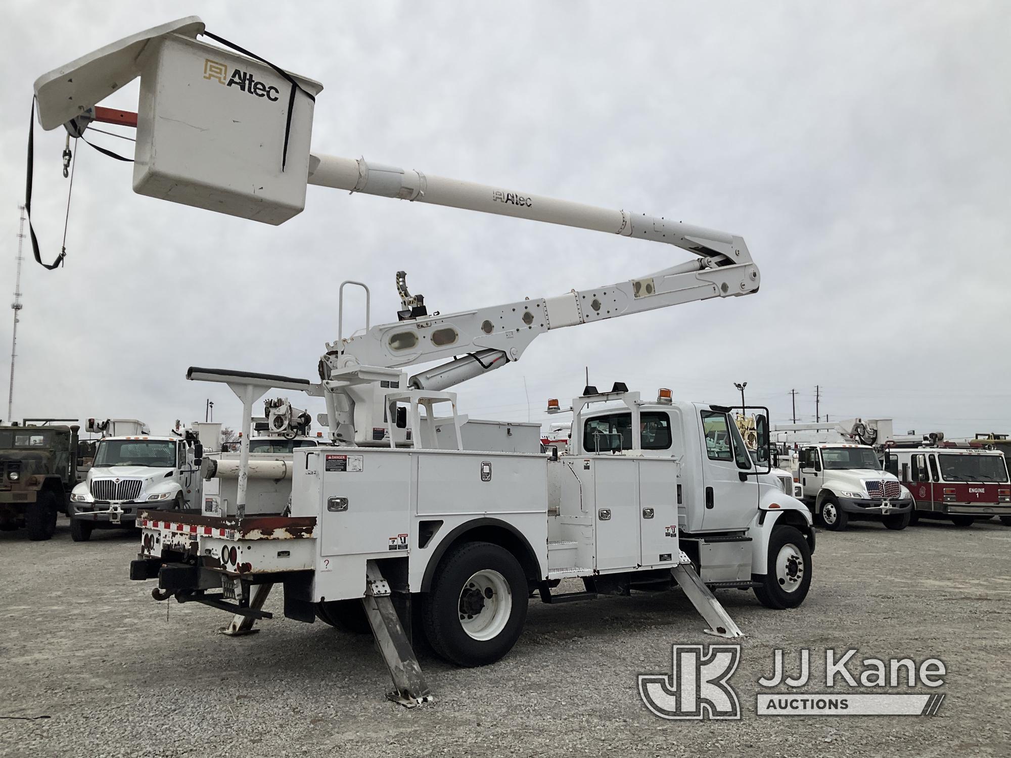 (Villa Rica, GA) Altec AA55-MH, Material Handling Bucket Truck rear mounted on 2017 International 43