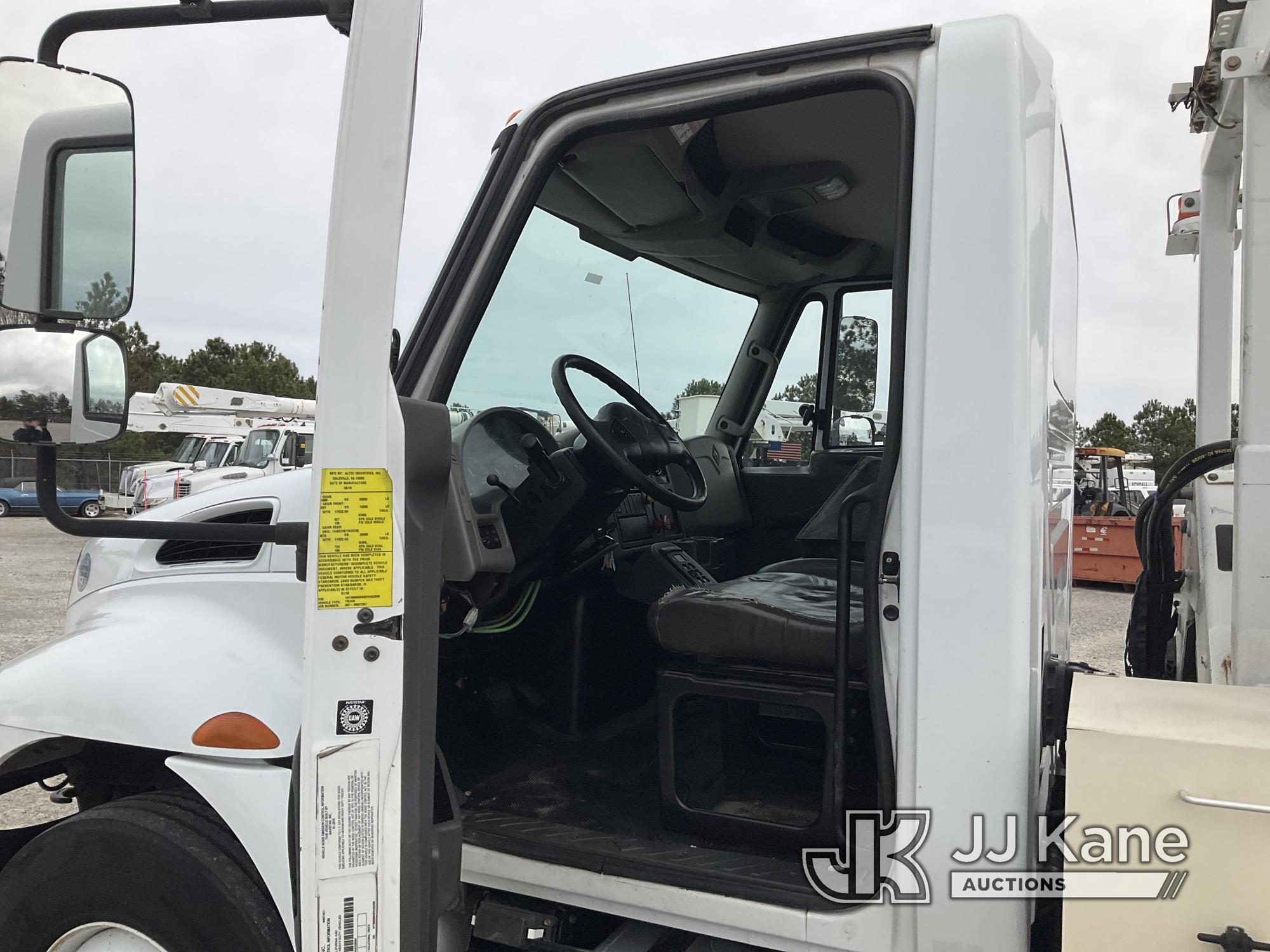 (Villa Rica, GA) Altec AA55-MH, Material Handling Bucket Truck rear mounted on 2017 International 43