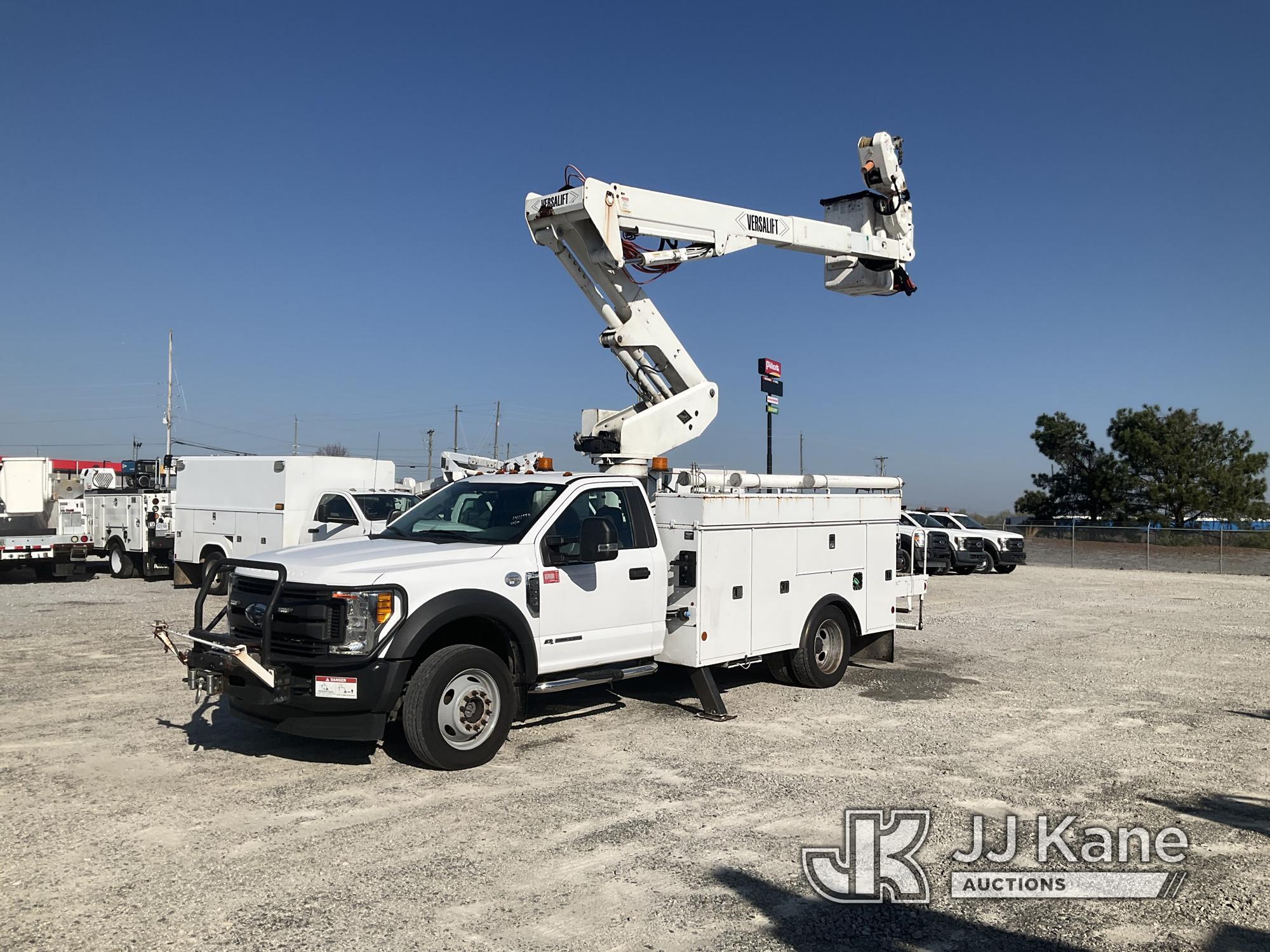 (Villa Rica, GA) Versalift VST-40I, Articulating & Telescopic Material Handling Bucket Truck mounted