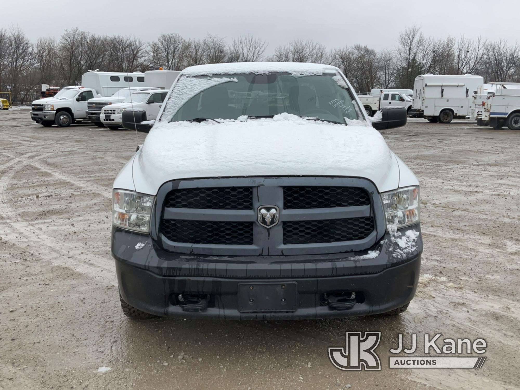 (Des Moines, IA) 2018 RAM 1500 4x4 Crew-Cab Pickup Truck Runs & Moves) (Engine Knock, Rough Idle