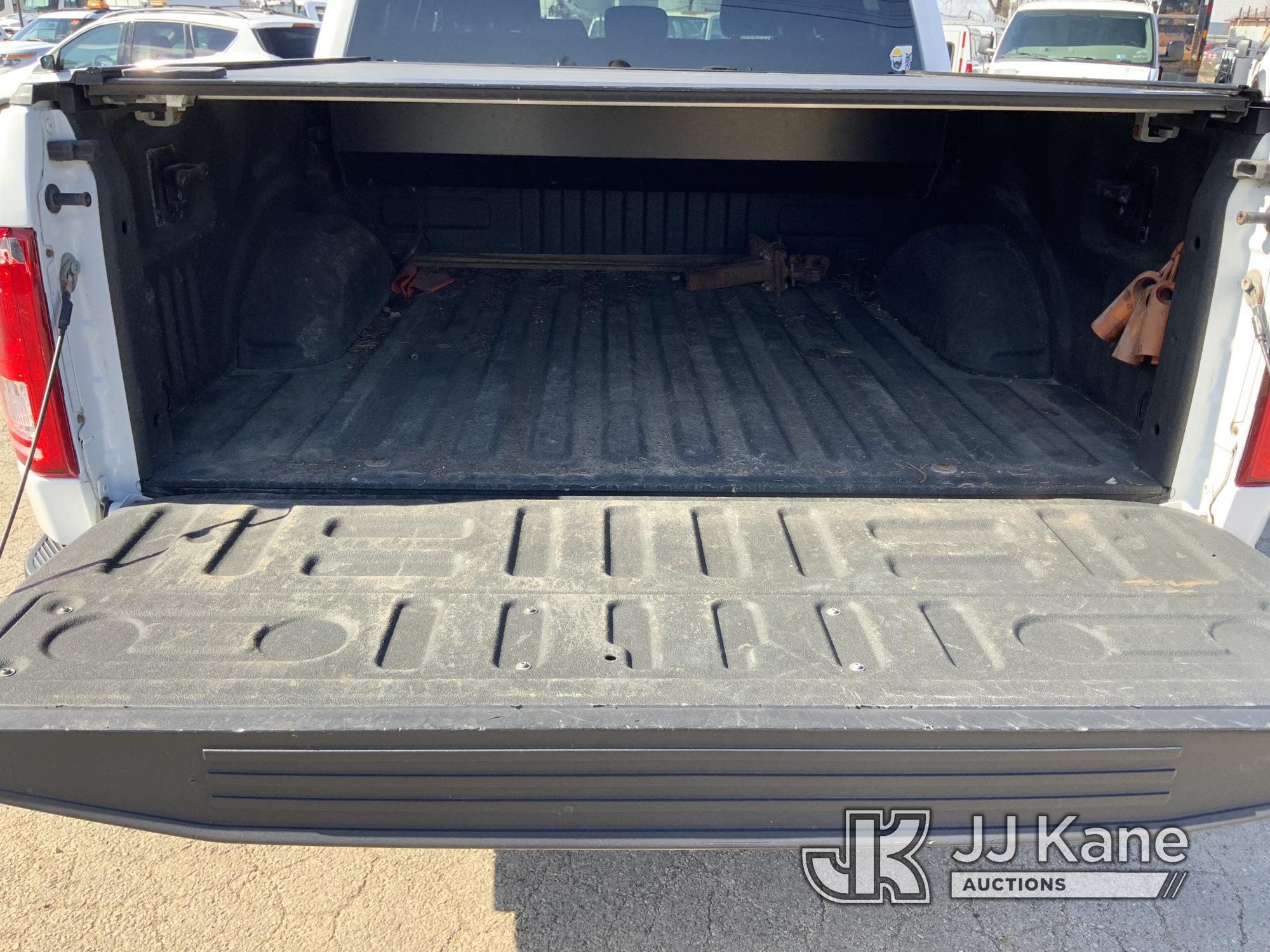 (South Beloit, IL) 2015 Ford F150 4x4 Crew-Cab Pickup Truck Runs, Moves