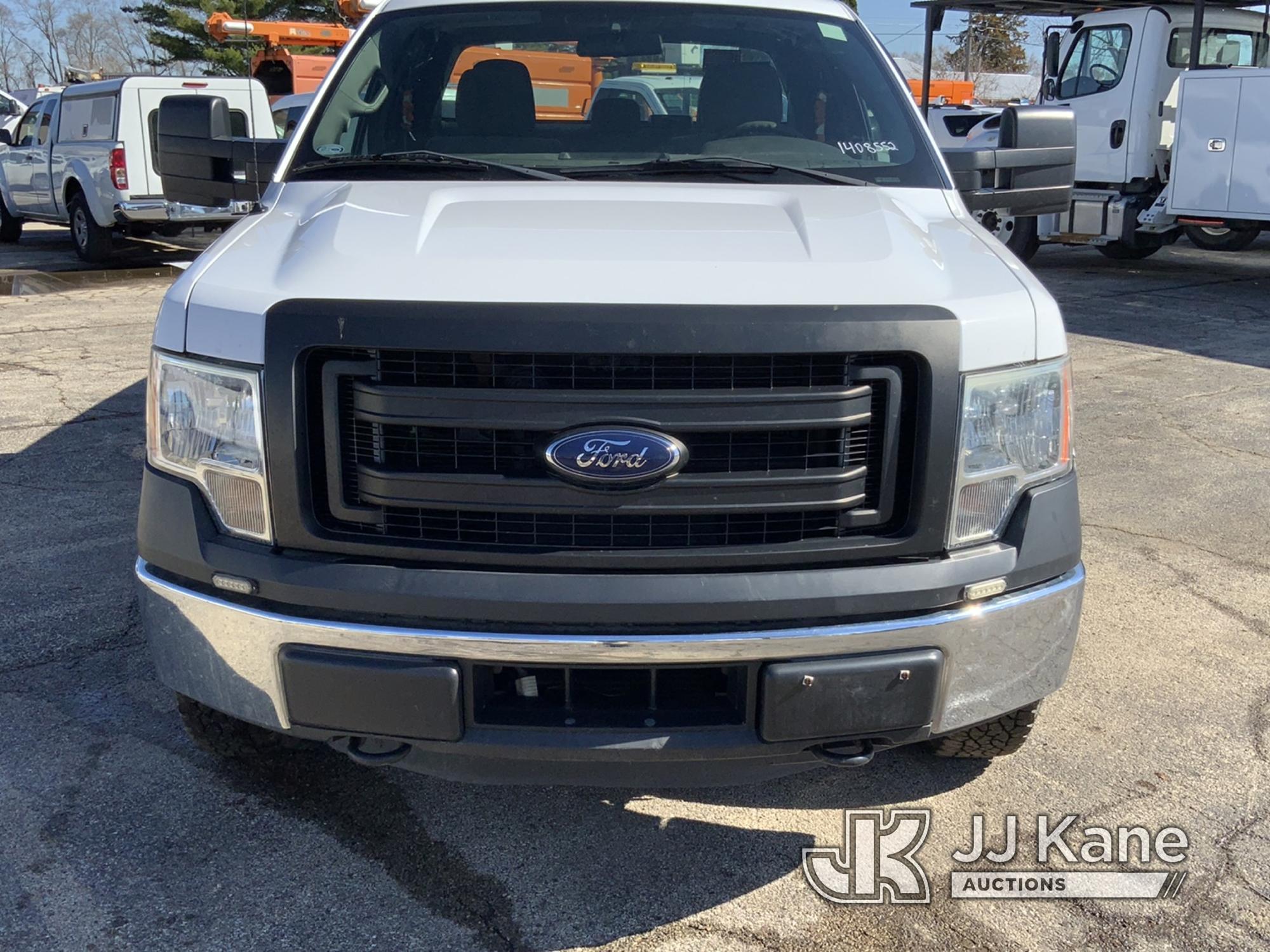 (South Beloit, IL) 2014 Ford F150 4x4 Extended-Cab Pickup Truck Runs & Moves) (Seller States-COOLING