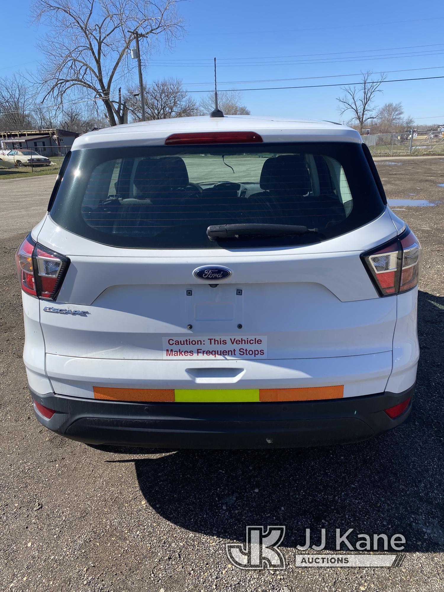 (South Beloit, IL) 2017 Ford Escape 4-Door Sport Utility Vehicle Runs, Moves, Check Engine Light, Ha