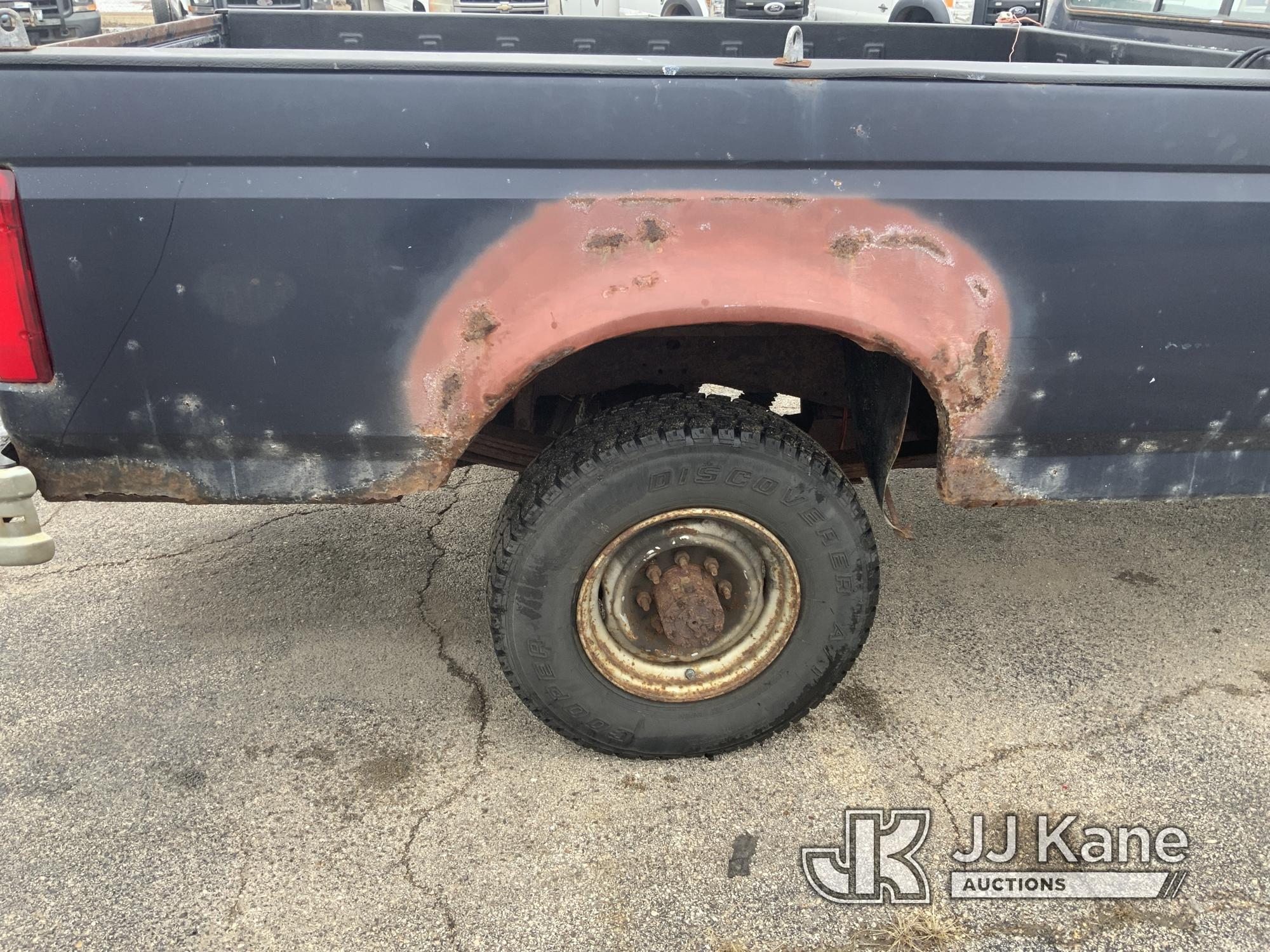 (South Beloit, IL) 1990 Ford F250 4x4 Pickup Truck Runs, Moves, Rust Damage-Driver Door Wired Shut-D