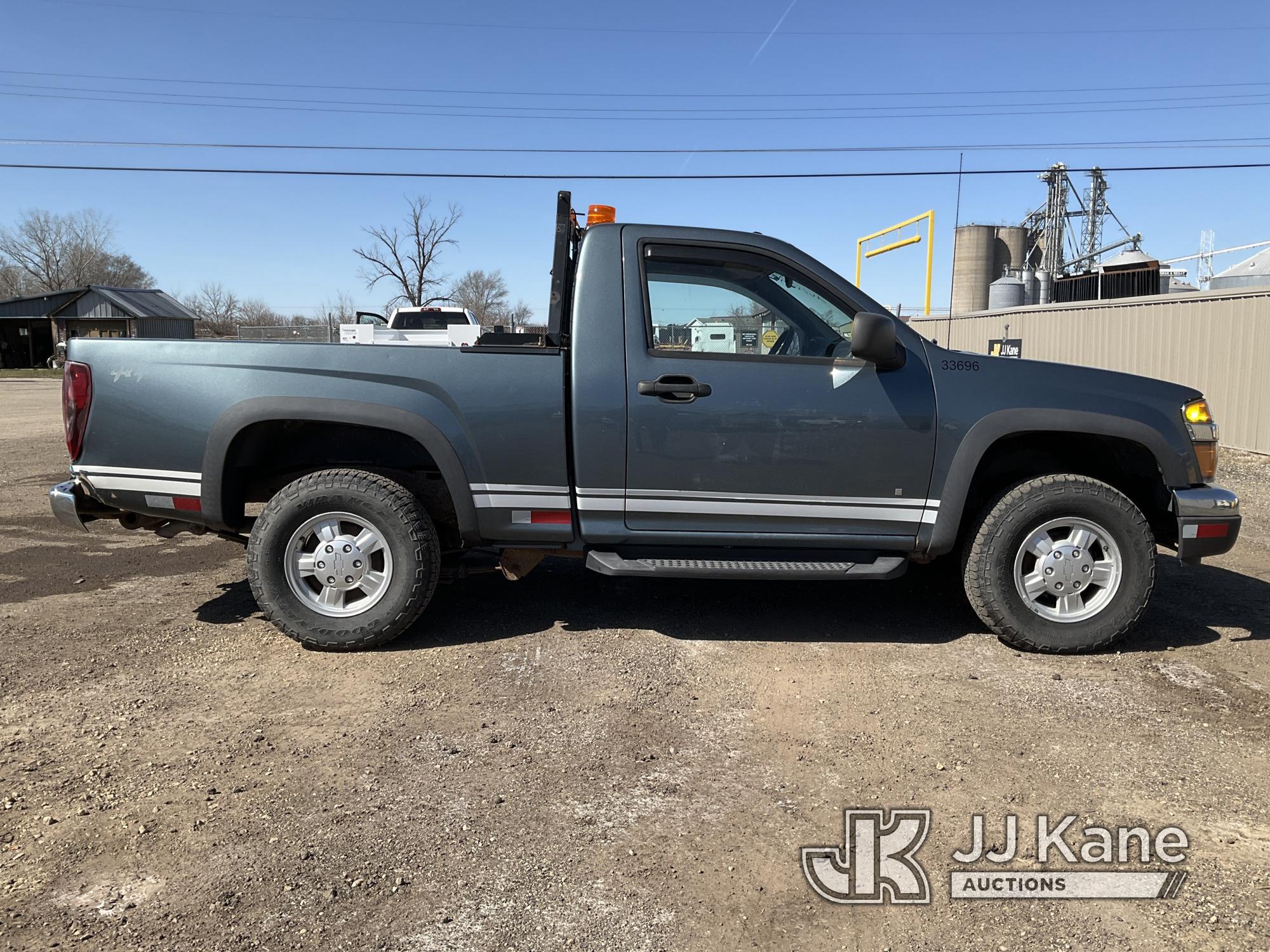 (South Beloit, IL) 2006 Chevrolet Colorado 4x4 Pickup Truck Starts, Runs, Moves, Service 4WD Light,