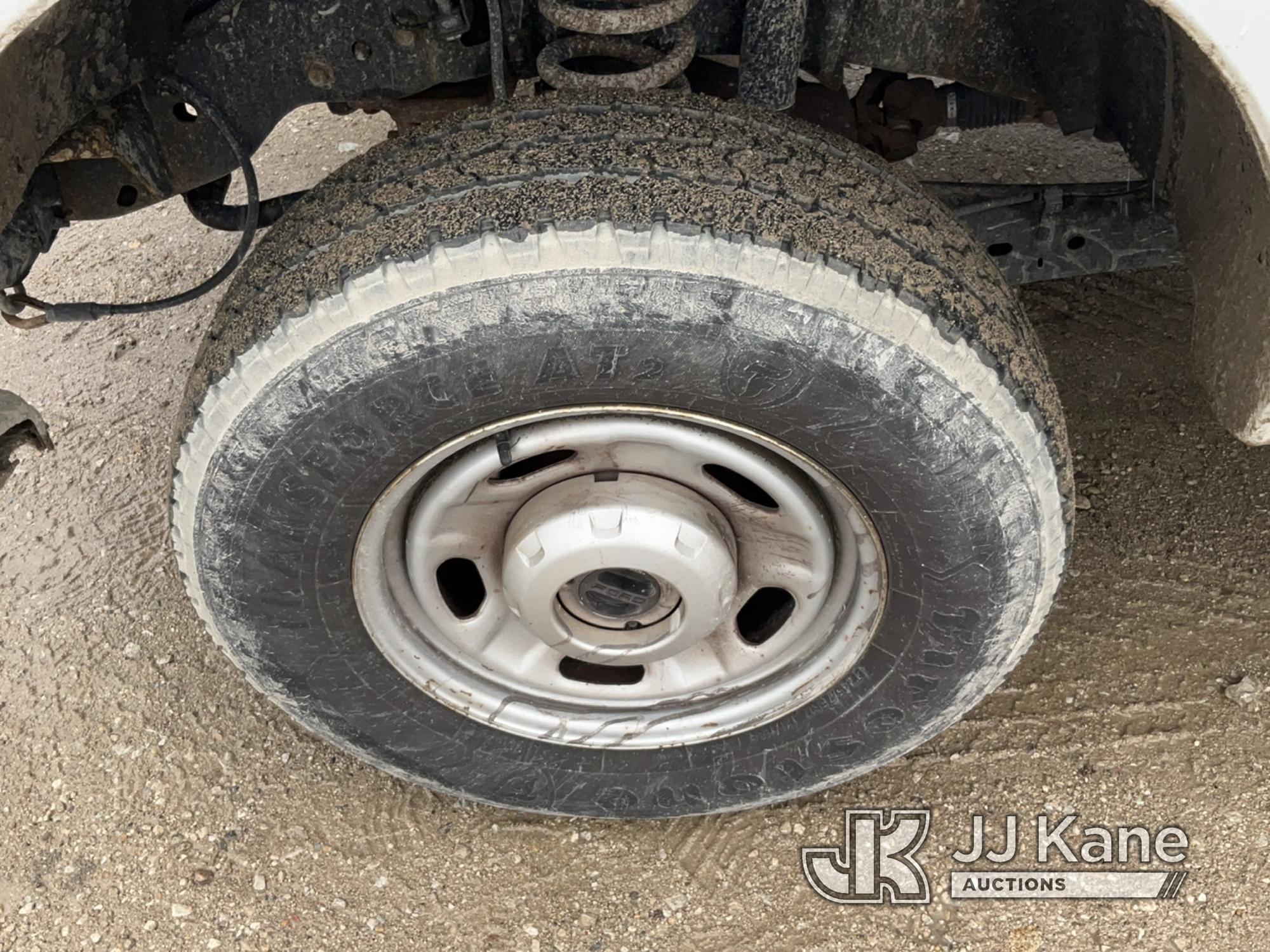 (Des Moines, IA) 2015 Ford F250 4x4 Runs & Moves)  (rough idle