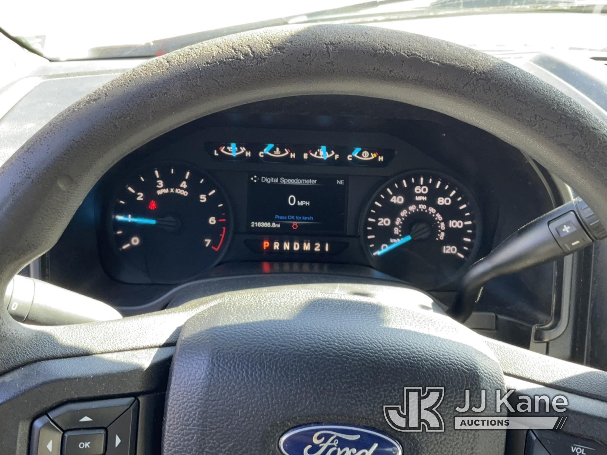 (Maple Lake, MN) 2017 Ford F150 4x4 Extended-Cab Pickup Truck Runs and Moves) (Per Seller: All HWY m