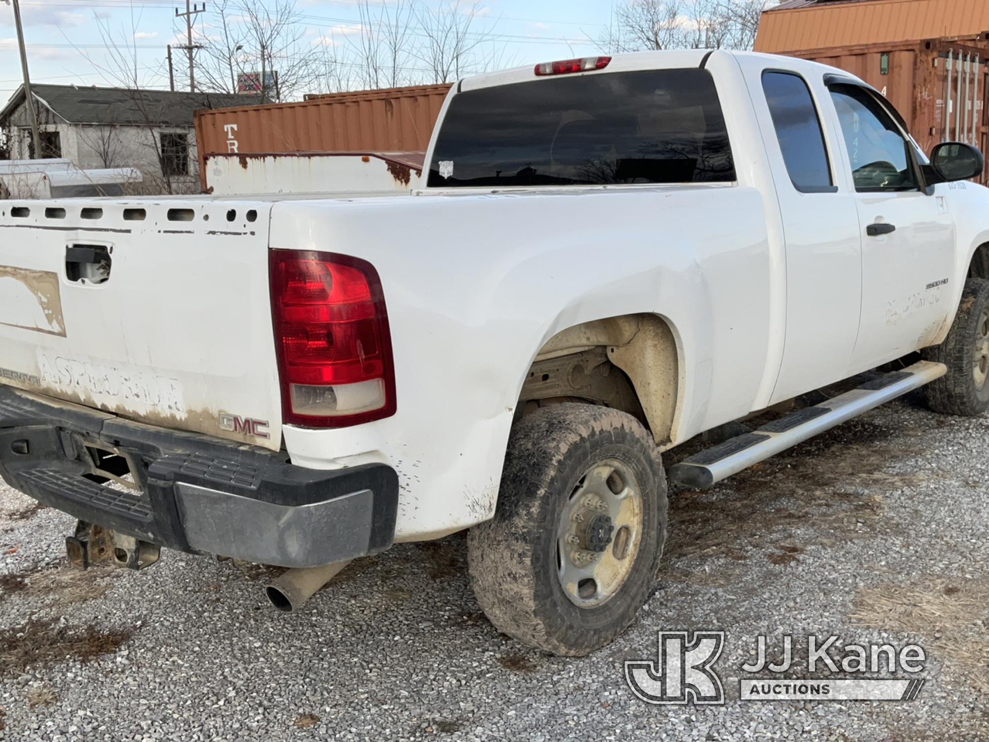 (Joplin, MO) 2011 GMC Sierra 2500HD Extended-Cab Pickup Truck Does Not Run, No Power To Dash