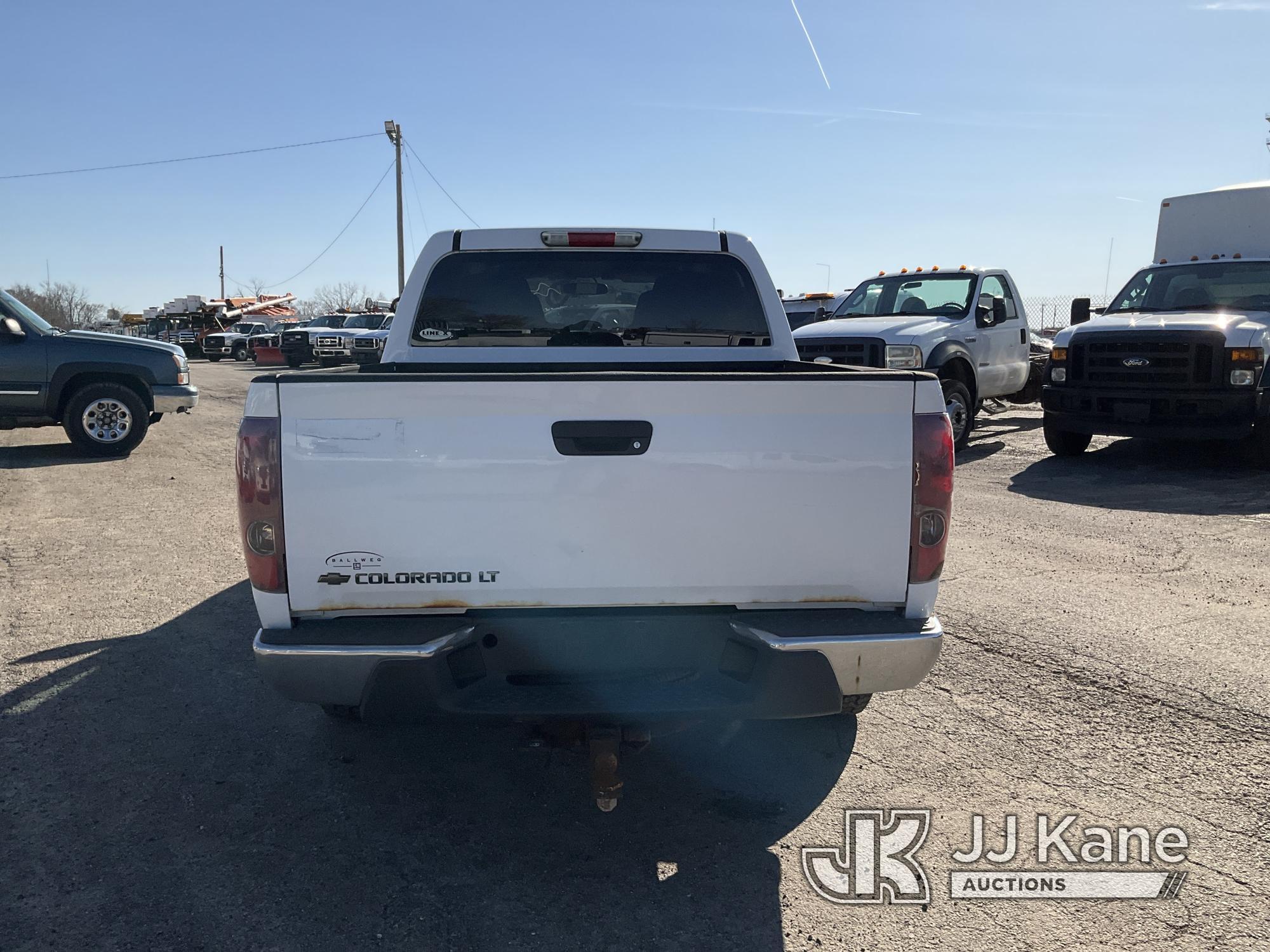 (South Beloit, IL) 2007 Chevrolet Colorado 4x4 Crew-Cab Pickup Truck Runs & Moves) (Jump to Start-Ne