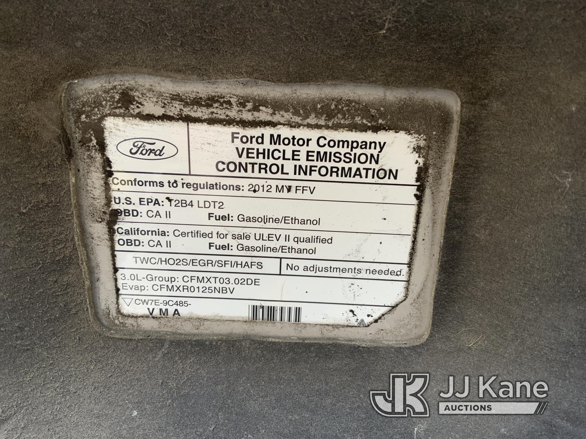 (South Beloit, IL) 2012 Ford Escape XLT 4x4 4-Door Sport Utility Vehicle Runs, Moves, Body Damage, R