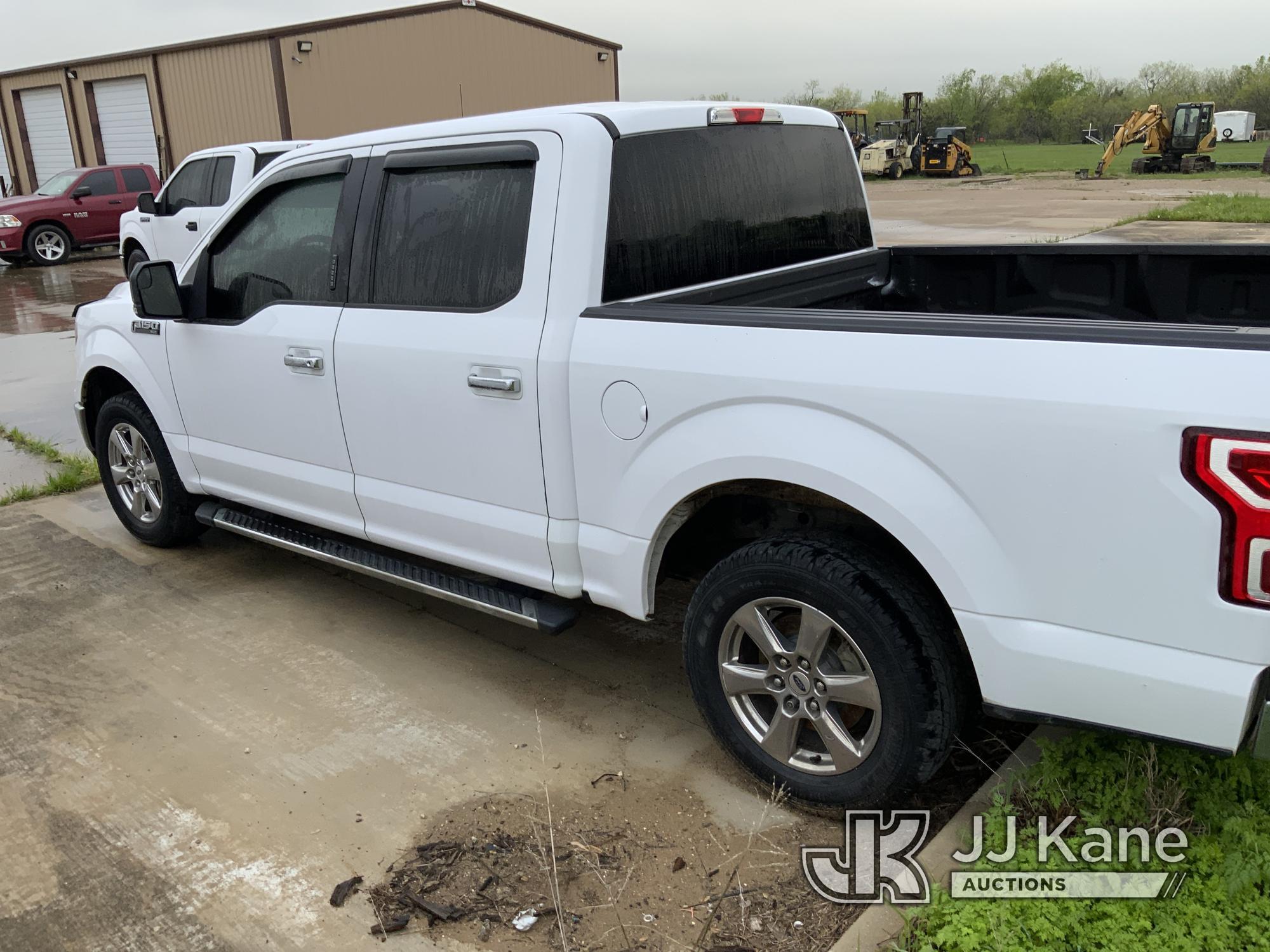 (Midlothian, TX) 2019 Ford F150 Crew-Cab Pickup Truck Jump to Start, Runs, Moves) (Body Damage