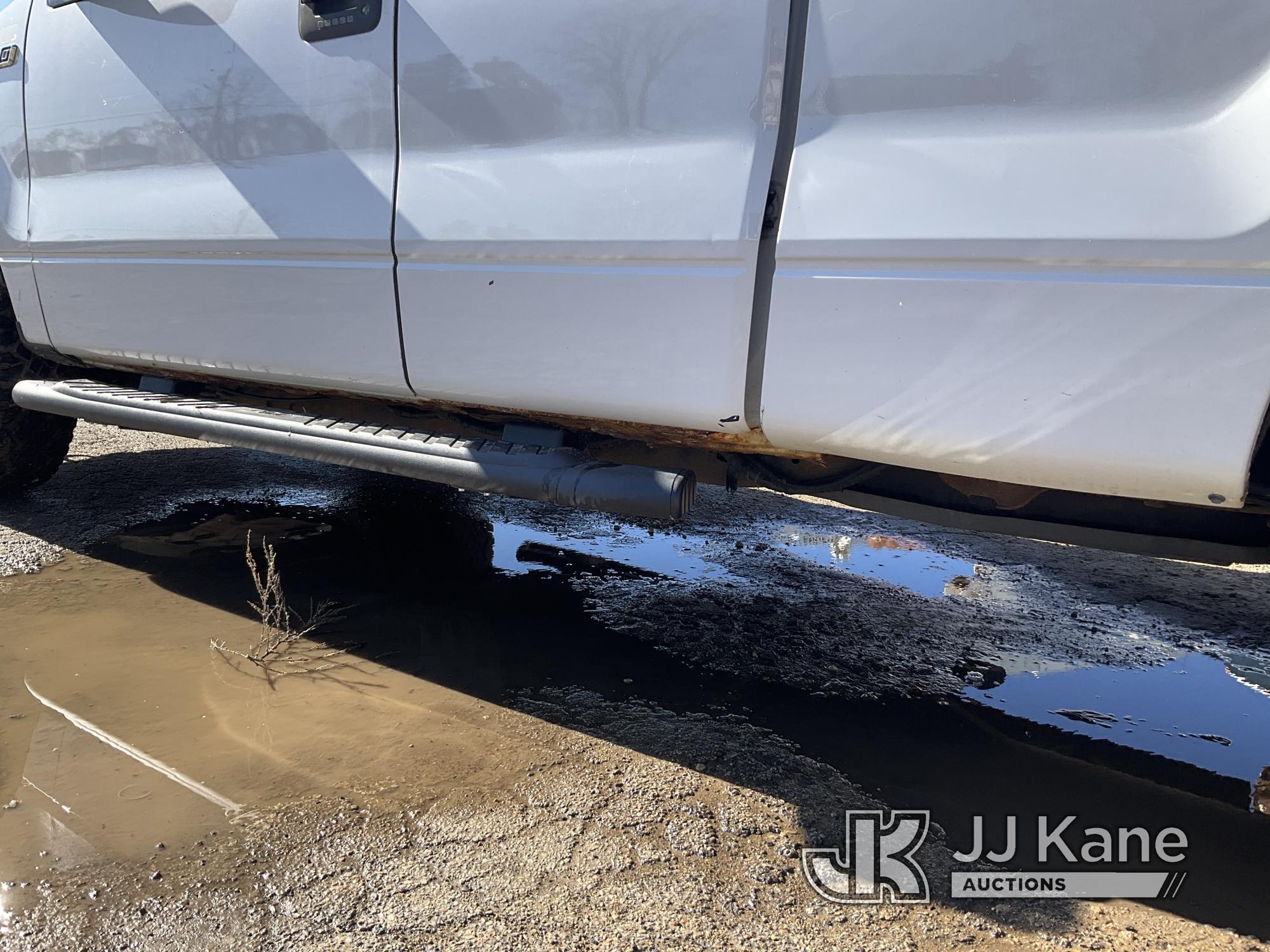 (South Beloit, IL) 2013 Ford F150 4x4 Extended-Cab Pickup Truck Runs & Moves) (Rust Damage, No Rear
