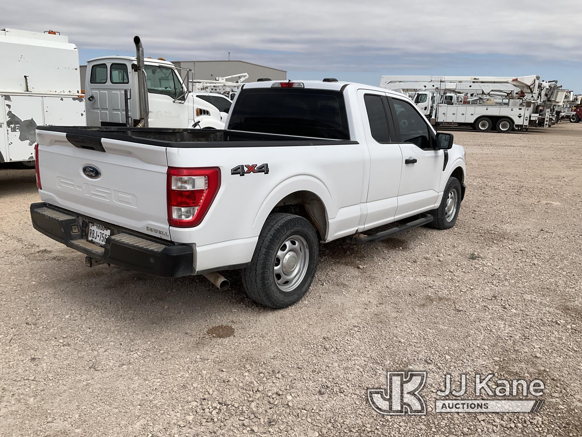(Odessa, TX) 2021 Ford F150 4x4 Extended-Cab Pickup Truck Runs & Moves) (Three Tires Low On Air, Tpm