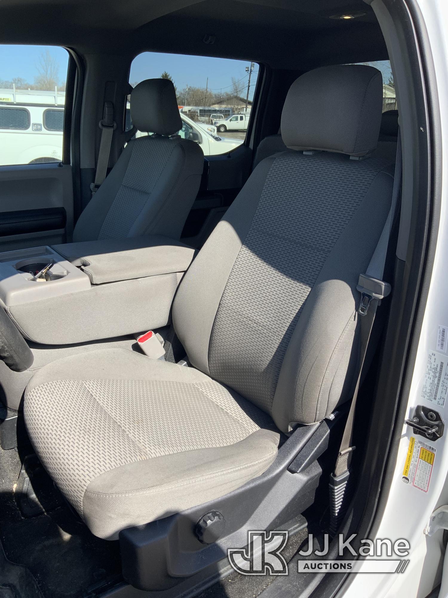 (South Beloit, IL) 2015 Ford F150 4x4 Crew-Cab Pickup Truck Runs, Moves