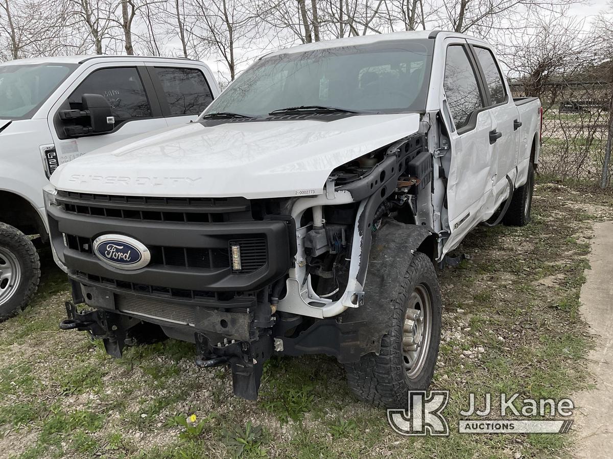 (Alvin, TX) 2020 Ford F250 4x4 Crew-Cab Pickup Truck Wrecked, Does Not Run Or Start, Airbags Deploye