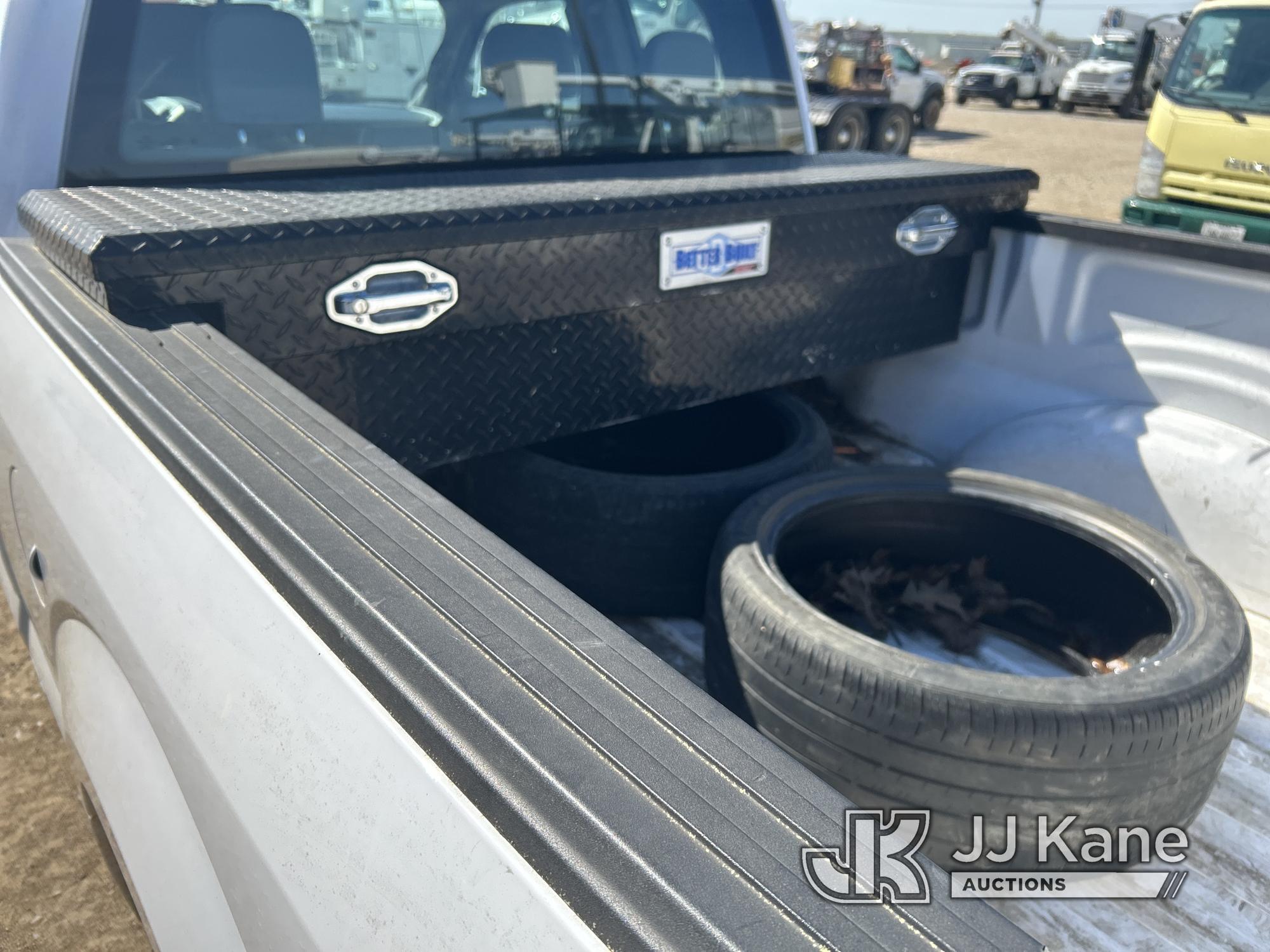 (Waxahachie, TX) 2016 Ford F150 4x4 Extended-Cab Pickup Truck Runs & Moves, Cracked Windshield