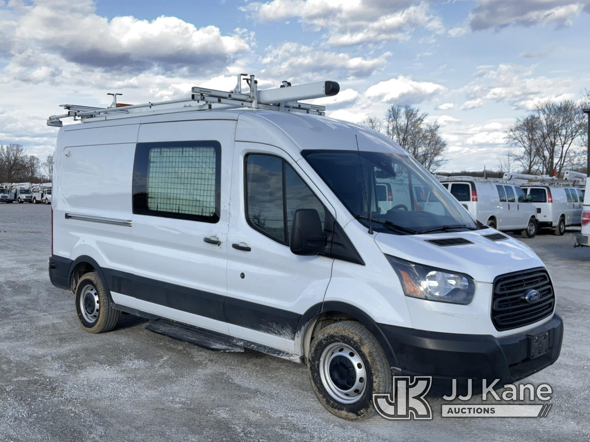 (Hawk Point, MO) 2019 Ford Transit-350 Cargo Van Runs & Moves) (ABS Light On, Tire Pressure Light On
