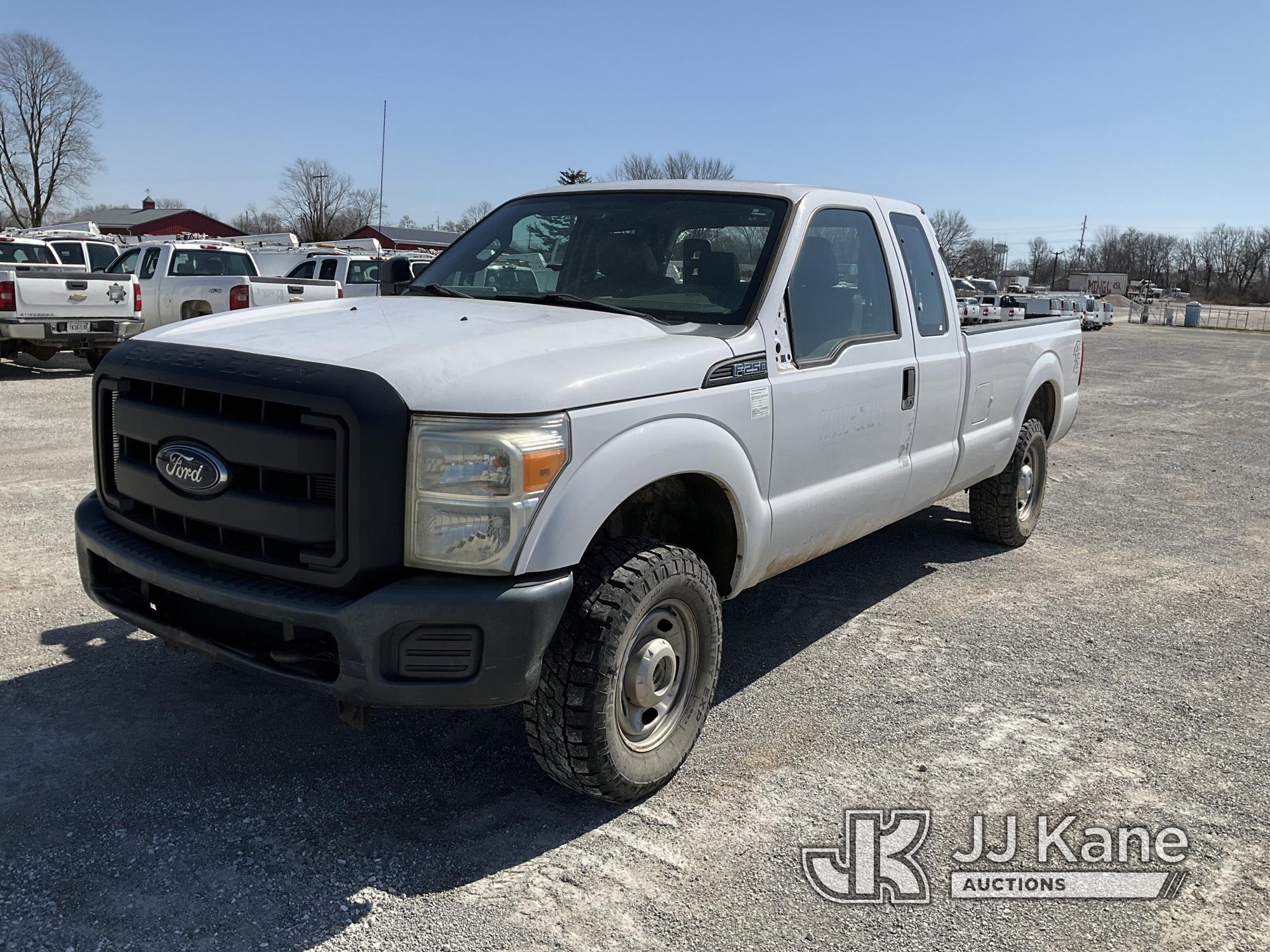 (Hawk Point, MO) 2016 Ford F250 4x4 Extended-Cab Pickup Truck Non Running, Power To Dash, Cranks Wil