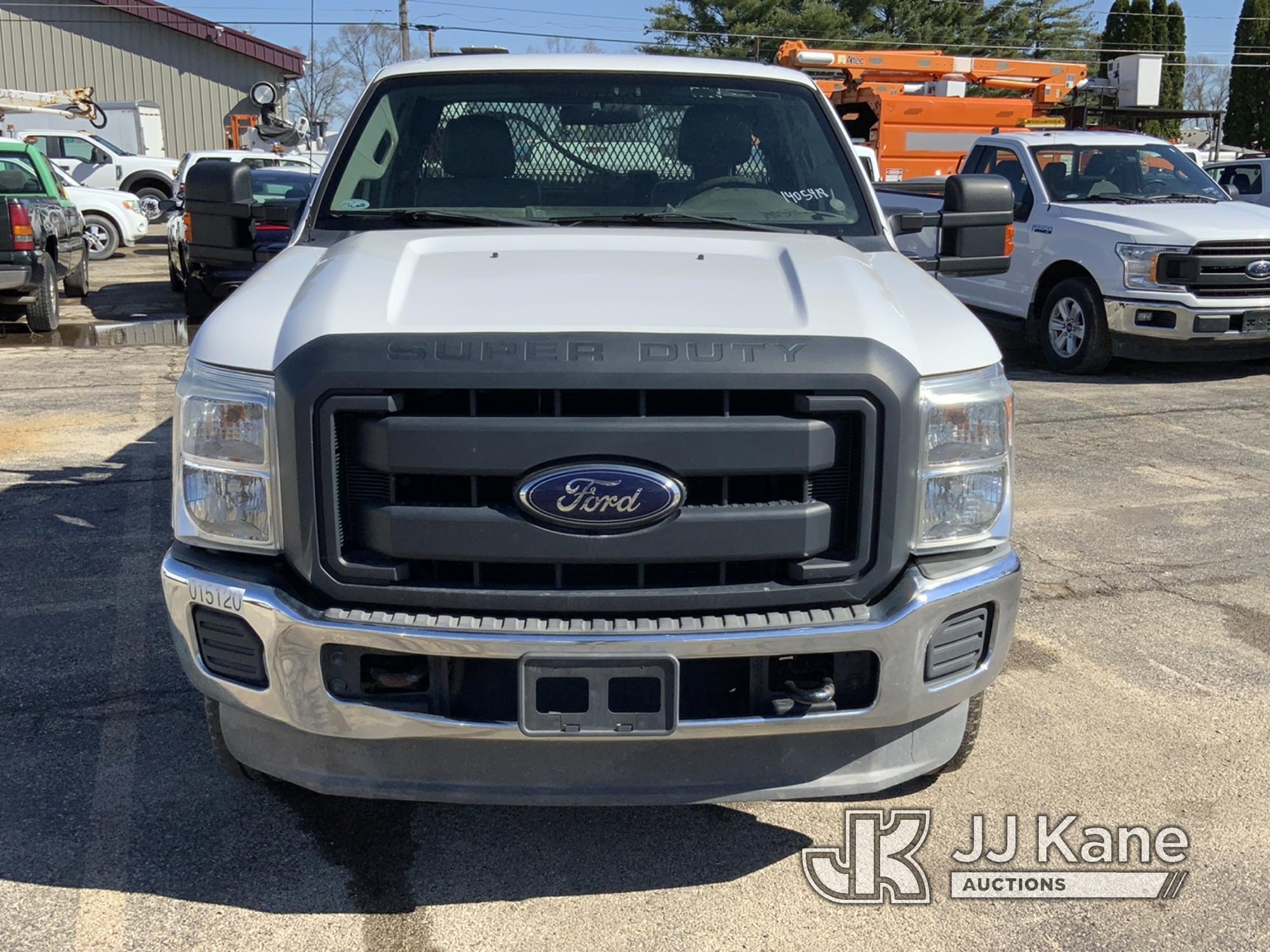 (South Beloit, IL) 2012 Ford F250 4x4 Extended-Cab Pickup Truck Runs & Moves