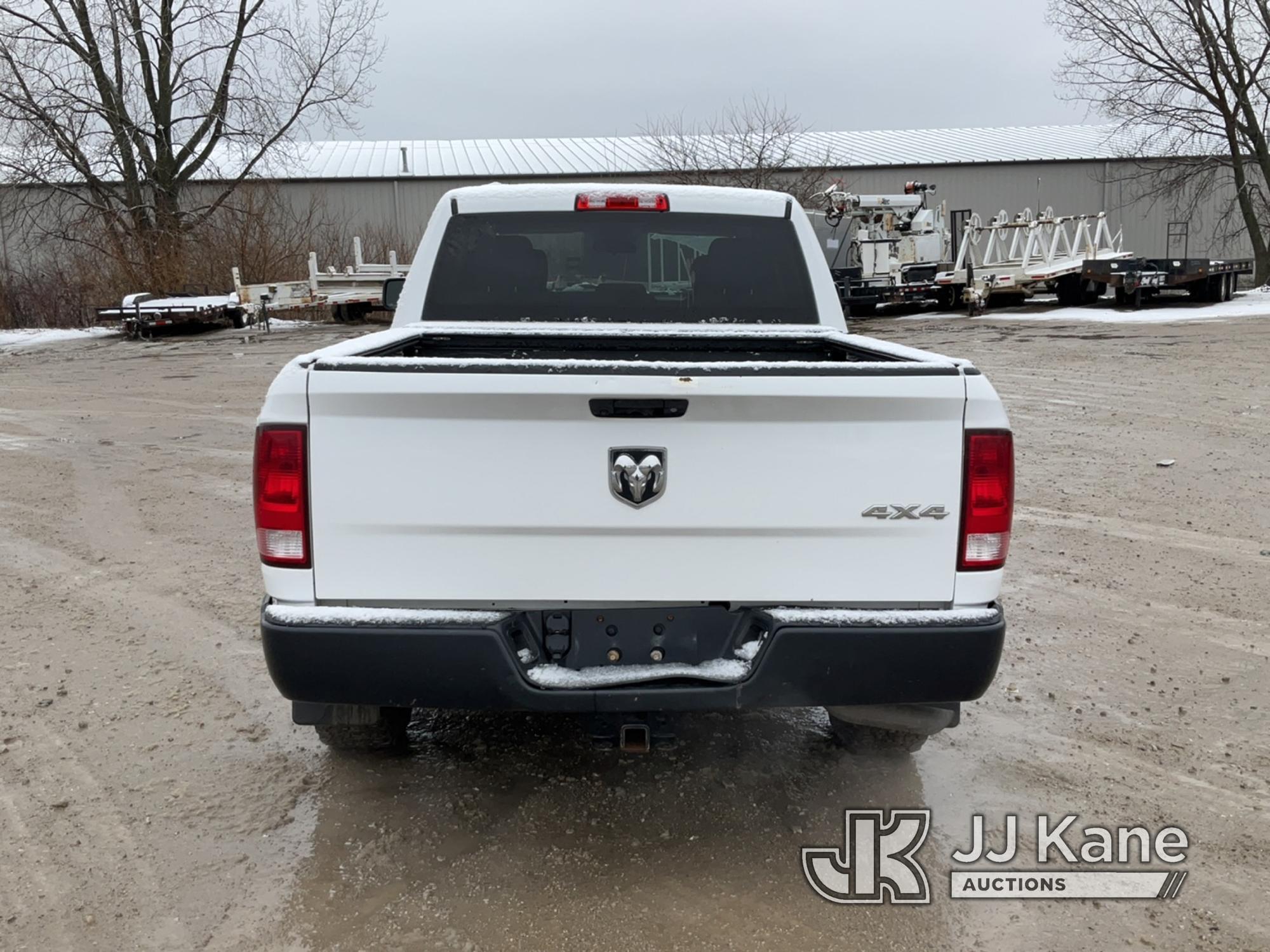 (Des Moines, IA) 2018 RAM 1500 4x4 Crew-Cab Pickup Truck Runs & Moves) (Engine Knock, Rough Idle